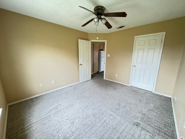 Building Photo - 3-Bedroom House for Rent in Killeen