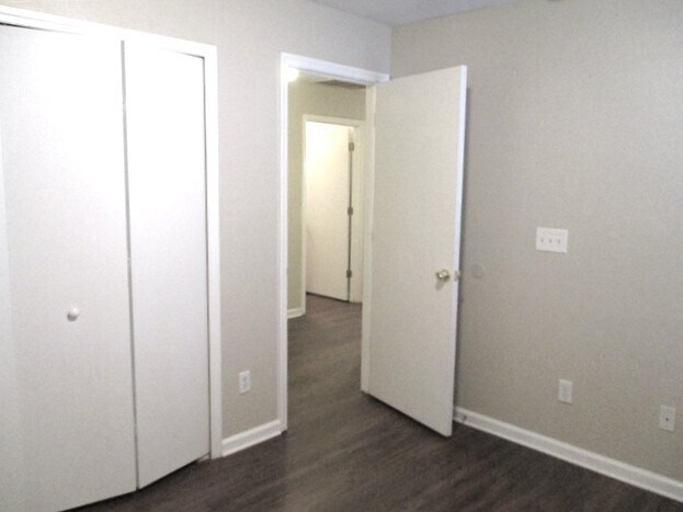 Building Photo - 1472 Redbird Creek Dr