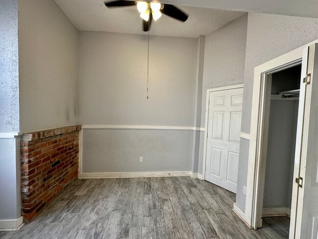Building Photo - 1 BED | 1 BATH | PRIVATE BACK PATIO | WEST...