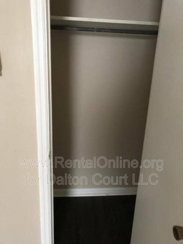 Building Photo - 1972 Cambridge Dr