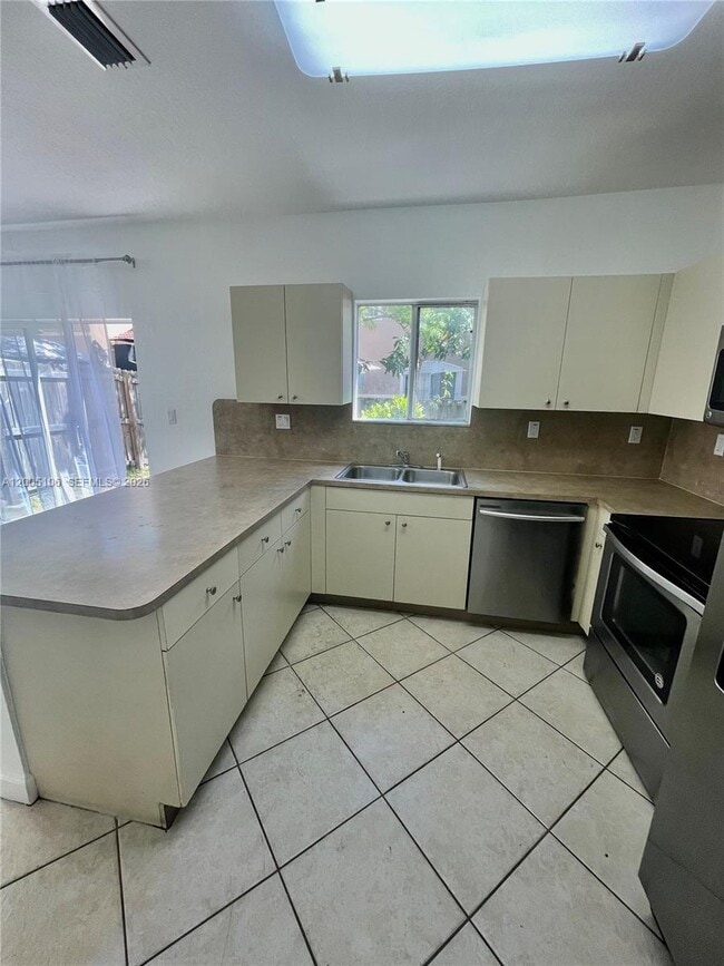 Building Photo - 21477 SW 85th Psge