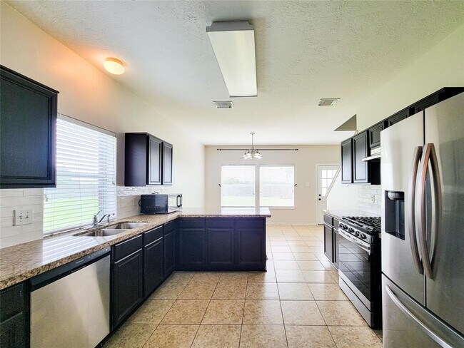 Building Photo - 6810 Keithwood Cir S