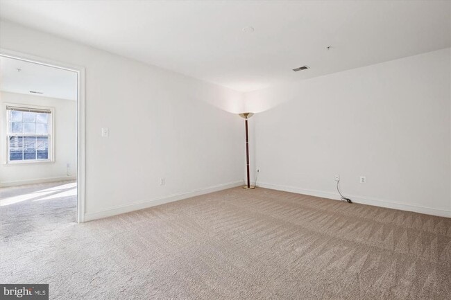 Building Photo - 502 Lawson Way