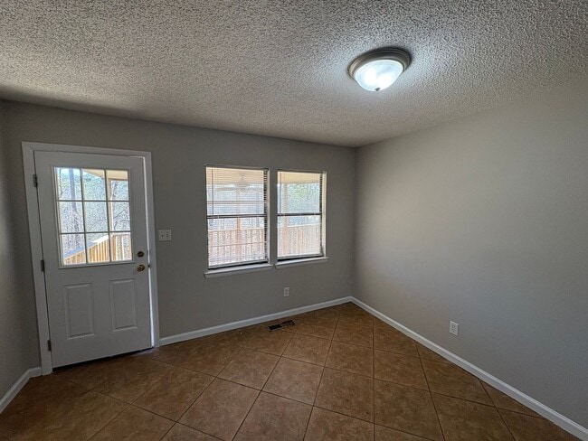 Building Photo - For Rent