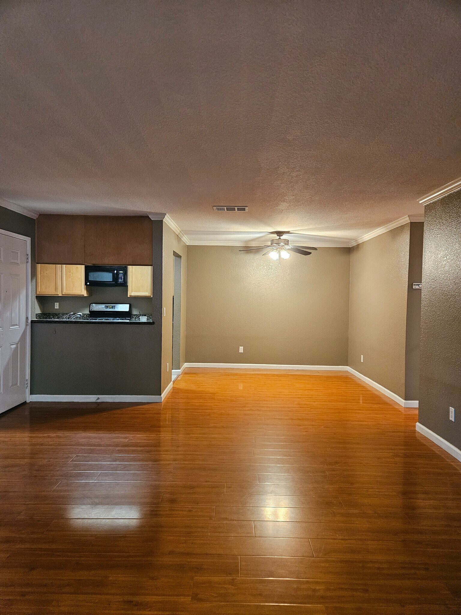 Building Photo - 11150 Trinity River Dr