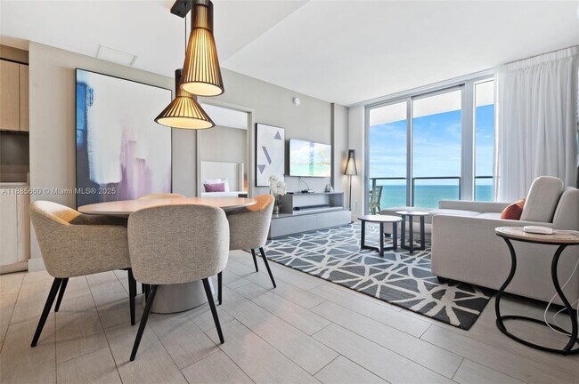 Building Photo - 4010 S Ocean Dr