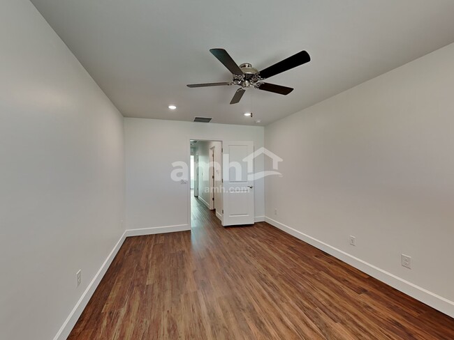 Building Photo - 6140 W Paseo Hilario