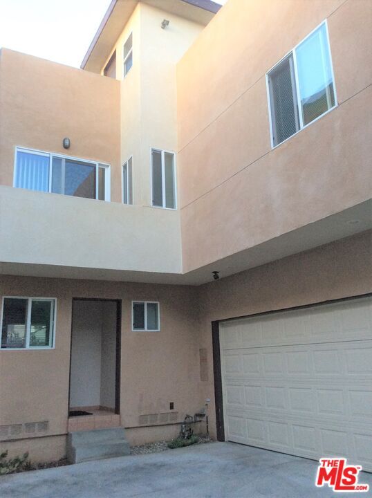 Building Photo - 1212 Cloverdale Ave