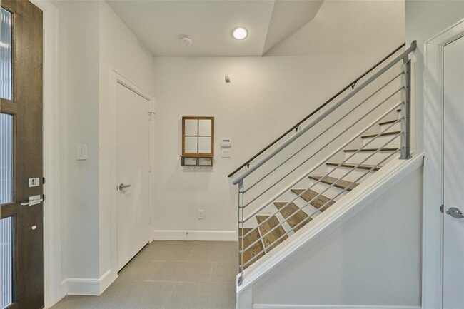 Building Photo - 1715 Eado Point Ln