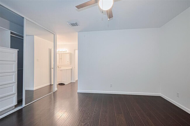 Building Photo - 3407 Hillstone Dr