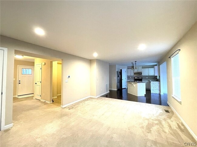 Building Photo - 113 Weeping Willow Way