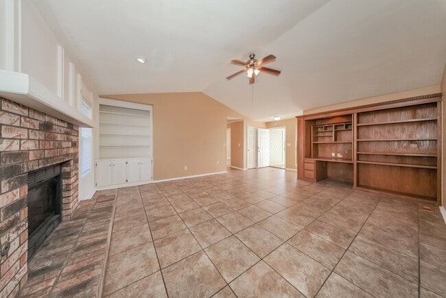 Building Photo - 2135 Jazzman Dr