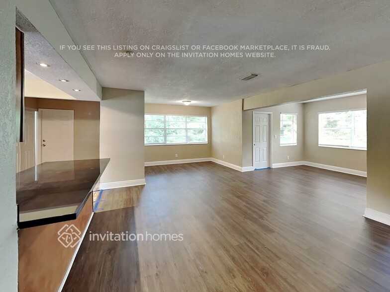 Building Photo - 5301 Myrtle Terrace