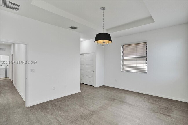 Building Photo - 643 NE 191st Terrace