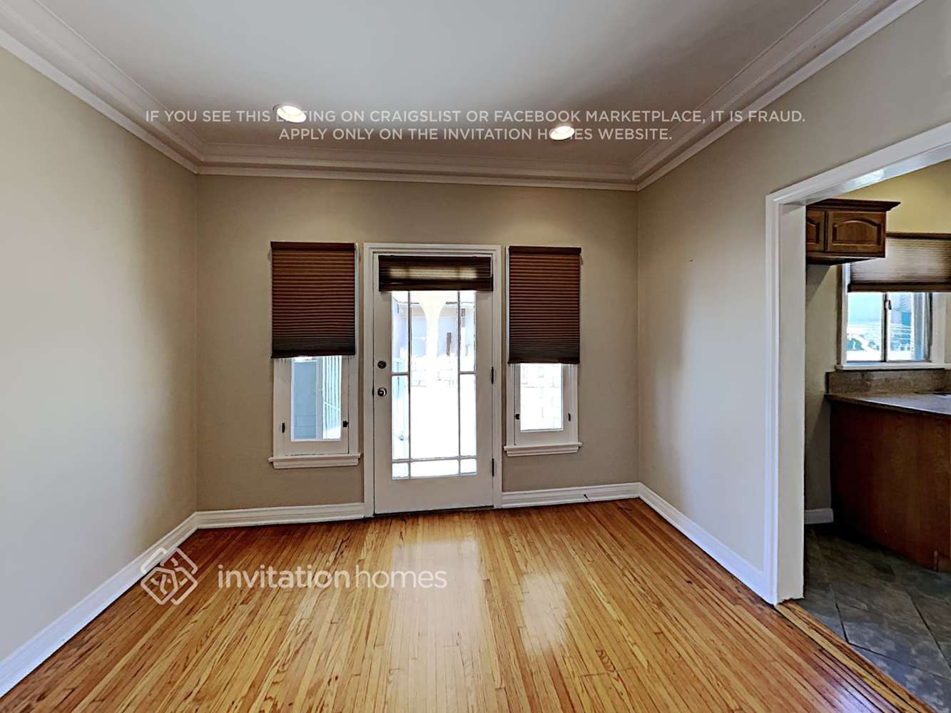 Building Photo - 1852 W 78th St