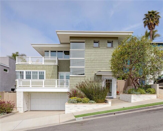 Building Photo - 917 3rd St