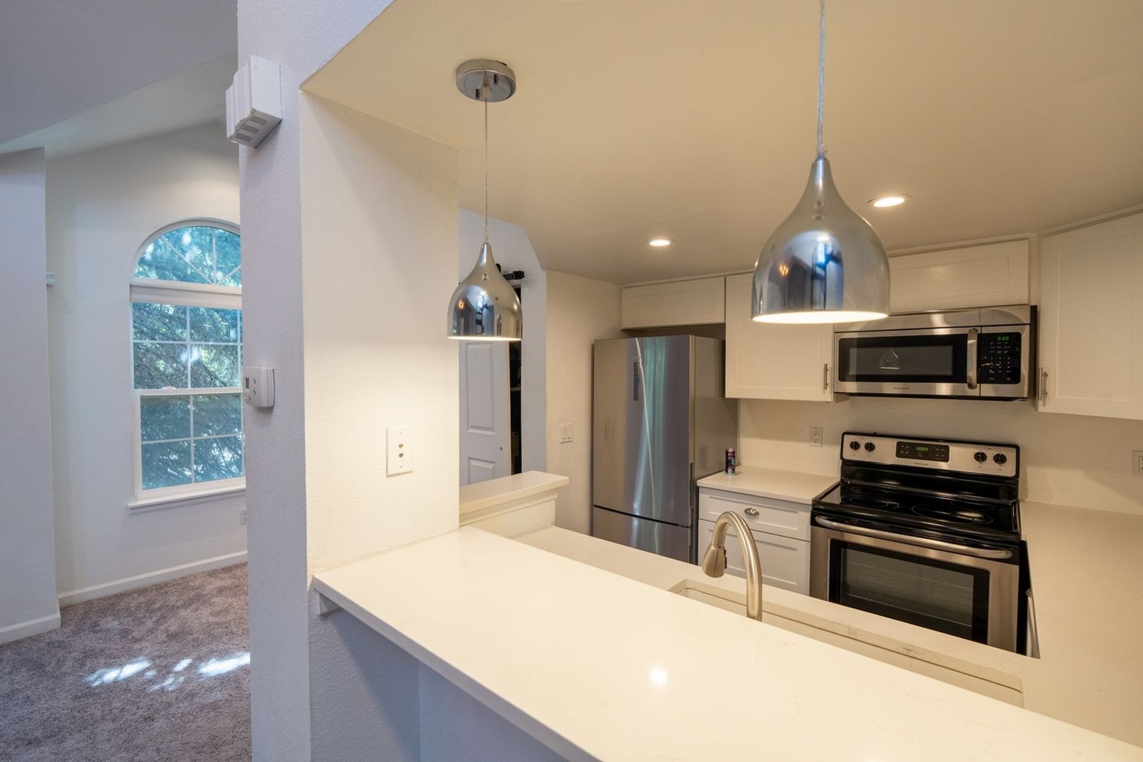 Building Photo - 4943 S Carson St