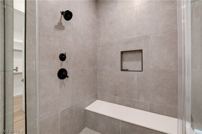 Building Photo - 779 Willits St