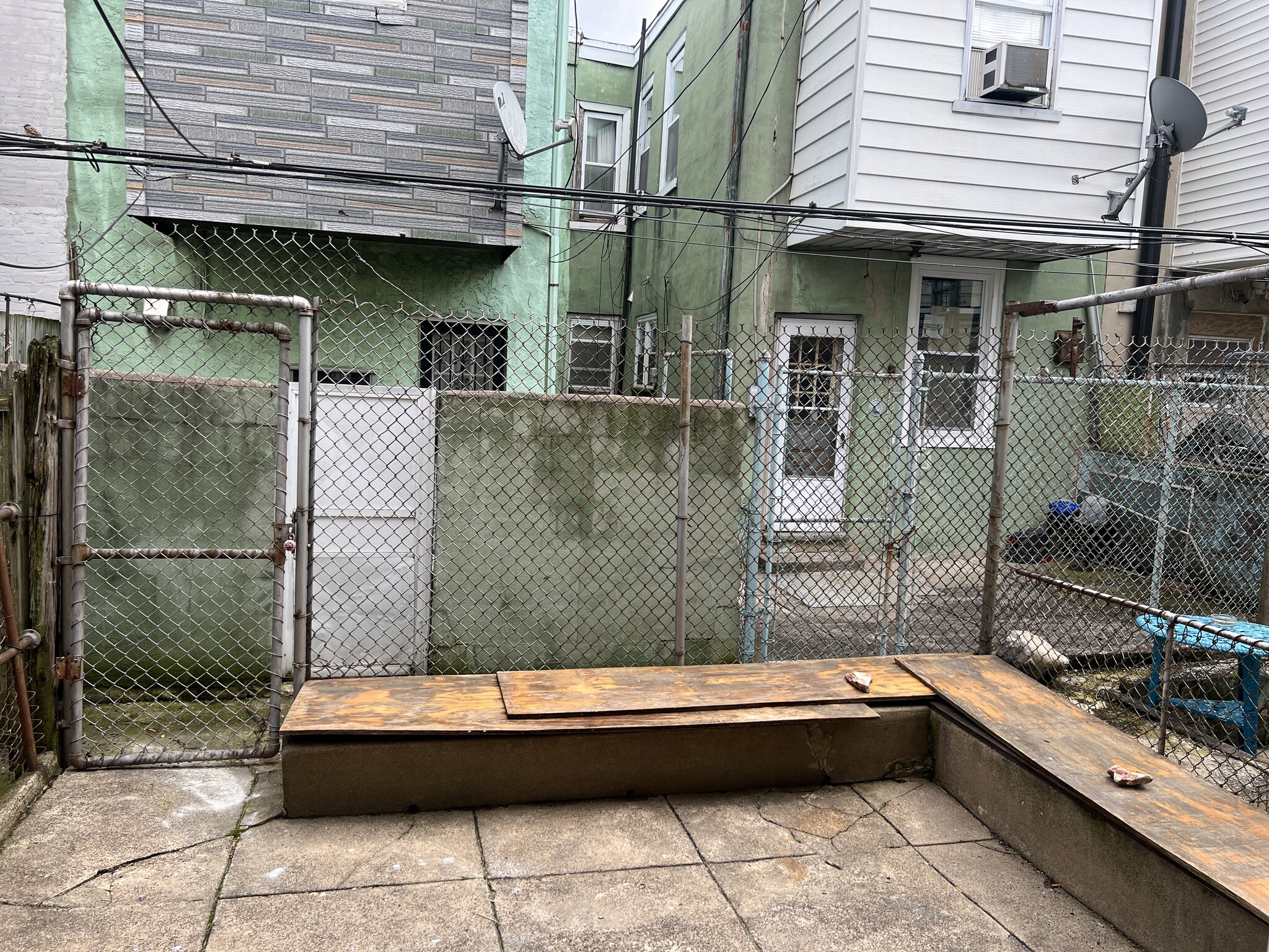 Backyard - 2625 S Percy St