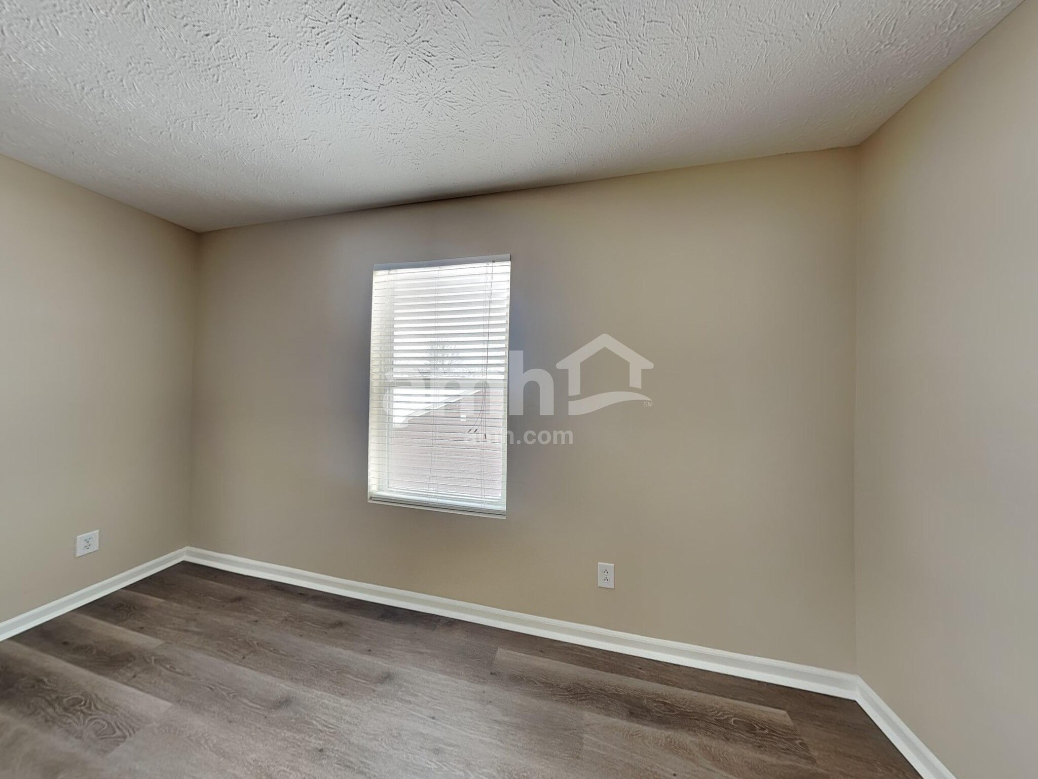 Building Photo - 8067 Lawrence Woods Pl