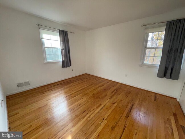 Building Photo - 2652 Falmouth Ct