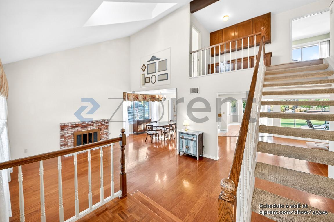 Building Photo - 22136 Woodcreek Ln