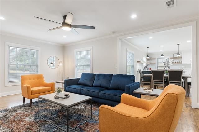 Building Photo - 4535 Calmont Ave