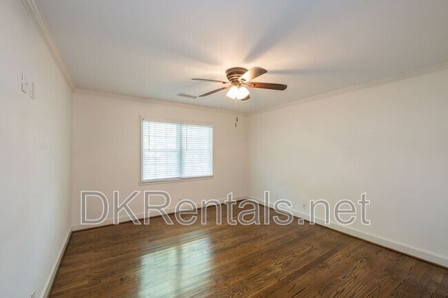 Building Photo - 55 Delmont Dr NE