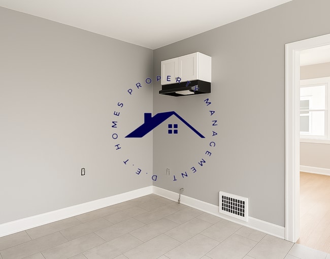 Building Photo - 14938 Tracey St