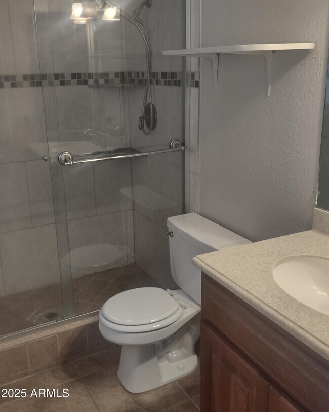 Building Photo - 2326 W Estrella Dr