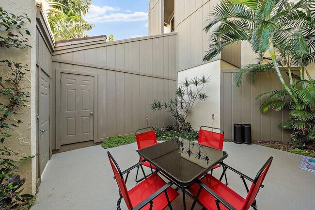 Building Photo - 1605 S US Hwy 1