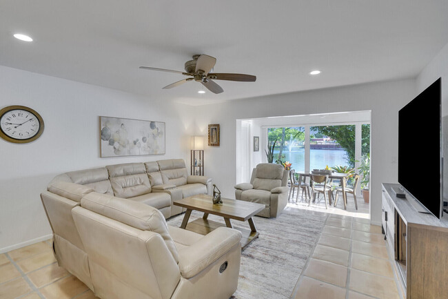 Building Photo - 772 Nantucket Cir