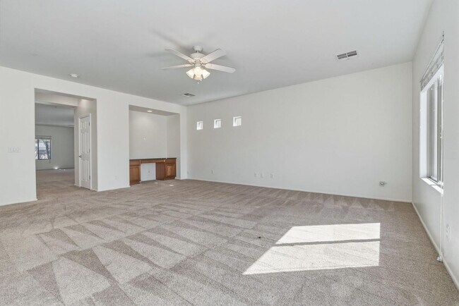 Building Photo - 5111 W El Cortez Trail