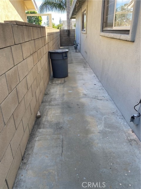 Building Photo - 1144 Carson St