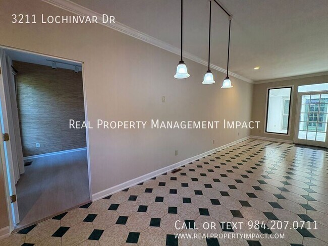 Building Photo - 3211 Lochinvar Dr