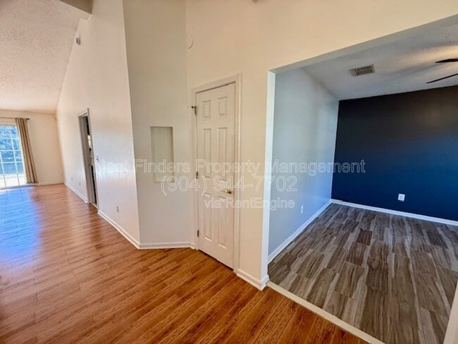 Building Photo - 7698 Fawn Lake Dr S