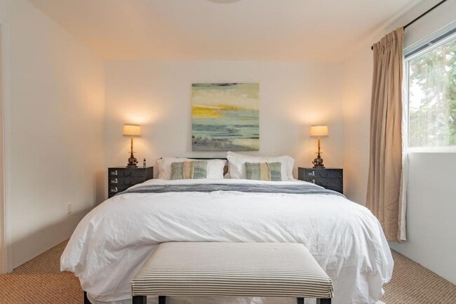 Building Photo - 2030 Brookhurst St