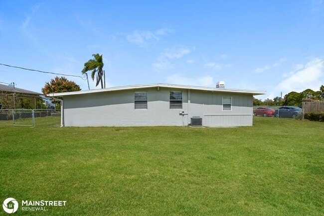 Building Photo - 3642 Dorst Ln