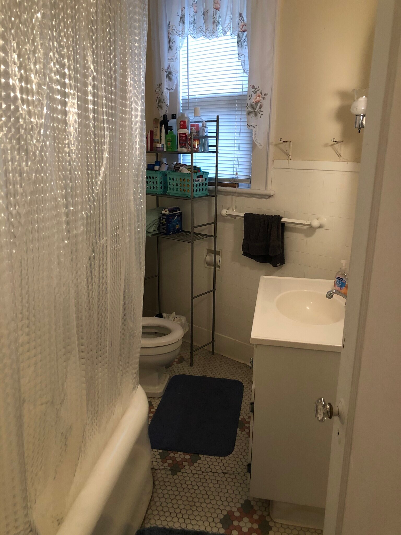 Building Photo - 1723 Vine St