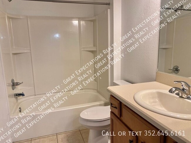 Building Photo - 10561 SE 67 Ct