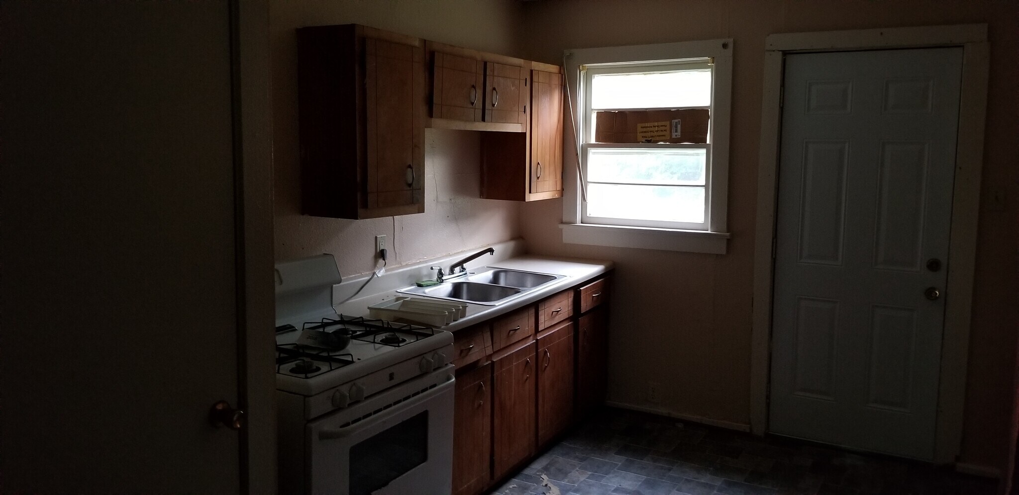 Building Photo - 3837 Morrow St