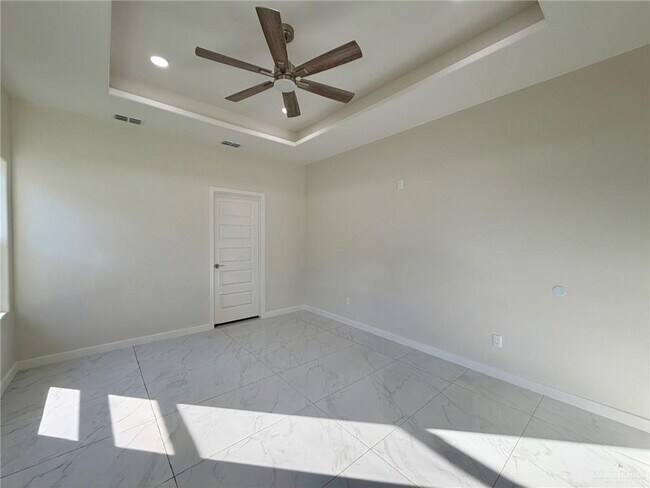 Building Photo - 16 La Laguna Rd