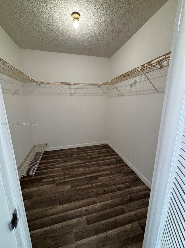 Building Photo - 3800 S Ocean Dr