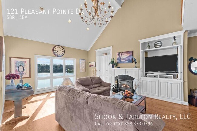 Building Photo - 121 Pleasant Point Dr