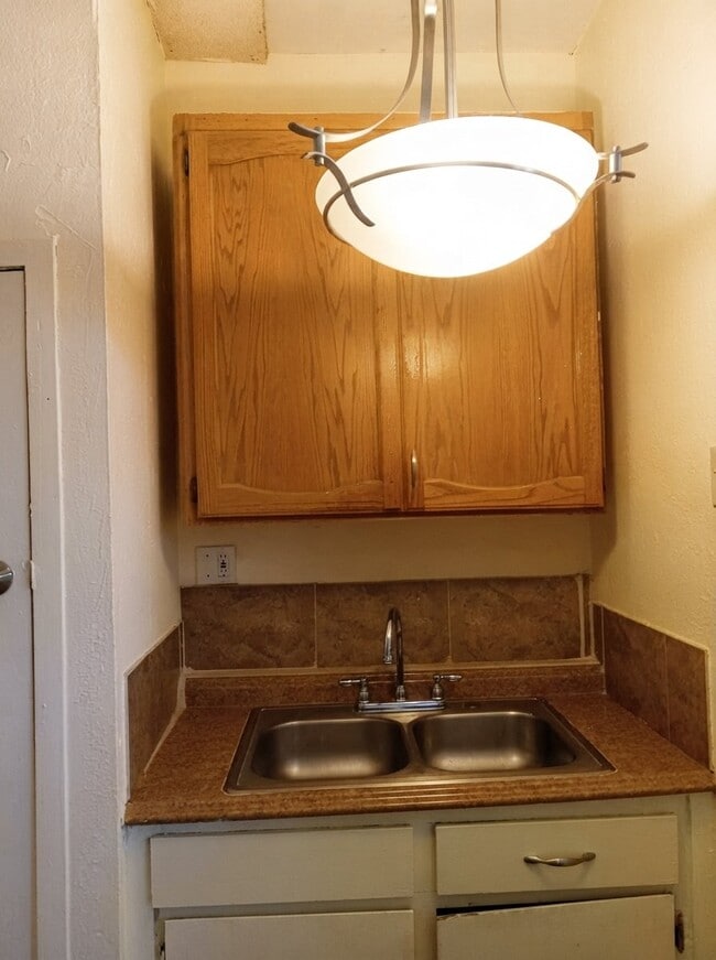 Building Photo - 7072 Avenue 308