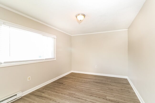 Building Photo - 2007 Garland Ave