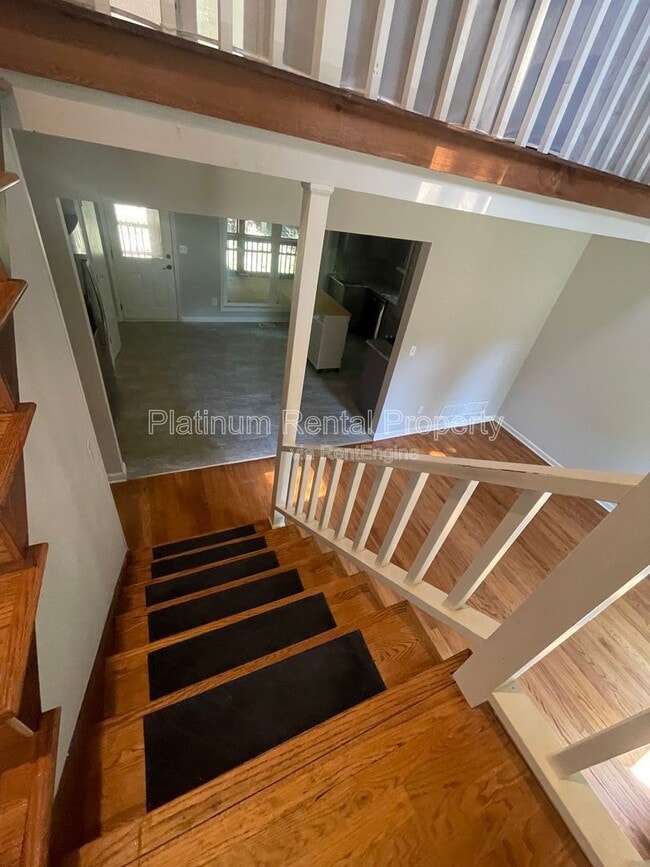 Building Photo - 4186 Nowata Dr NE