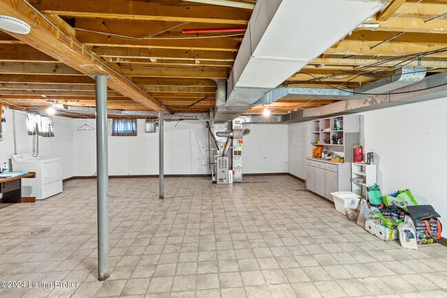 Building Photo - 704 Indian Ridge Rd