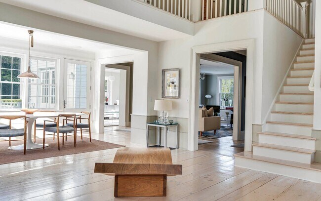 Building Photo - 20 Jefferson St