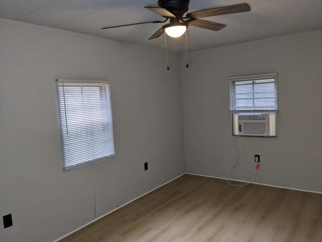 Building Photo - 12100 Lullingstone Rd